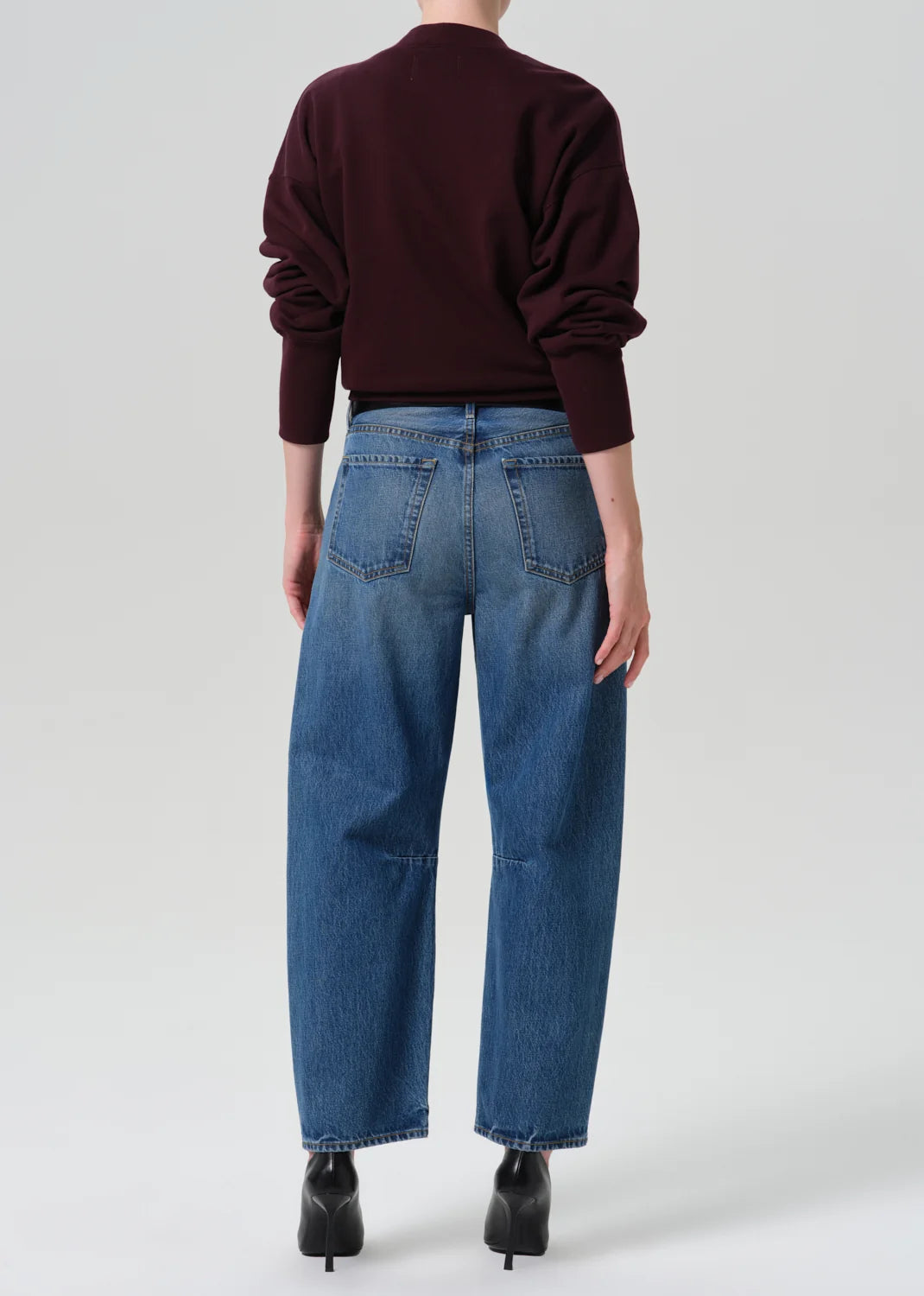 Citizens of Humanity Miro 27.5, denim jeans, relaxed fit softly tapered ankle-length leg that creates a subtle barrel shape, jeans, women's clothing