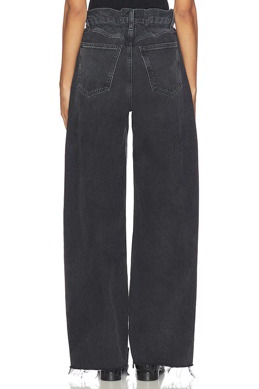 AGOLDE Lyonne Jean with a Zip fly with button closure, Frayed hem, gathered cinched waistband