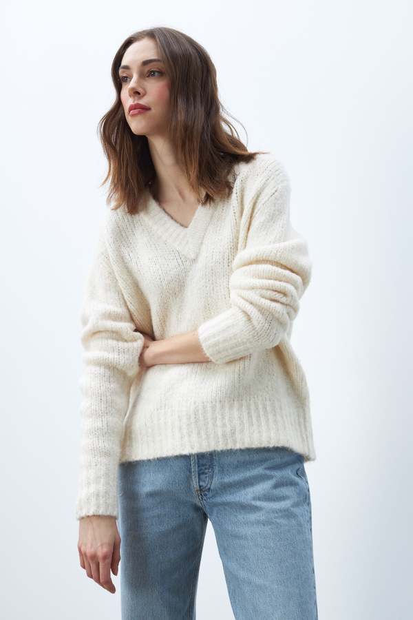 Line Helena Sweater, v-neck sweater, sweater, cozy sweater, women's clothing