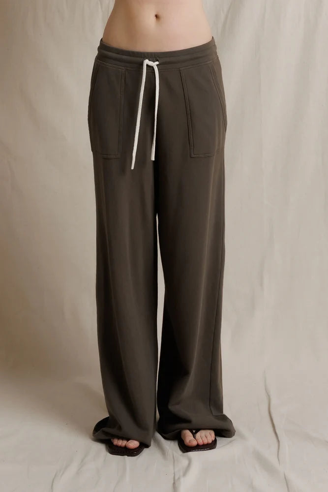 Perfect White Tee Noa Pant with Pocket