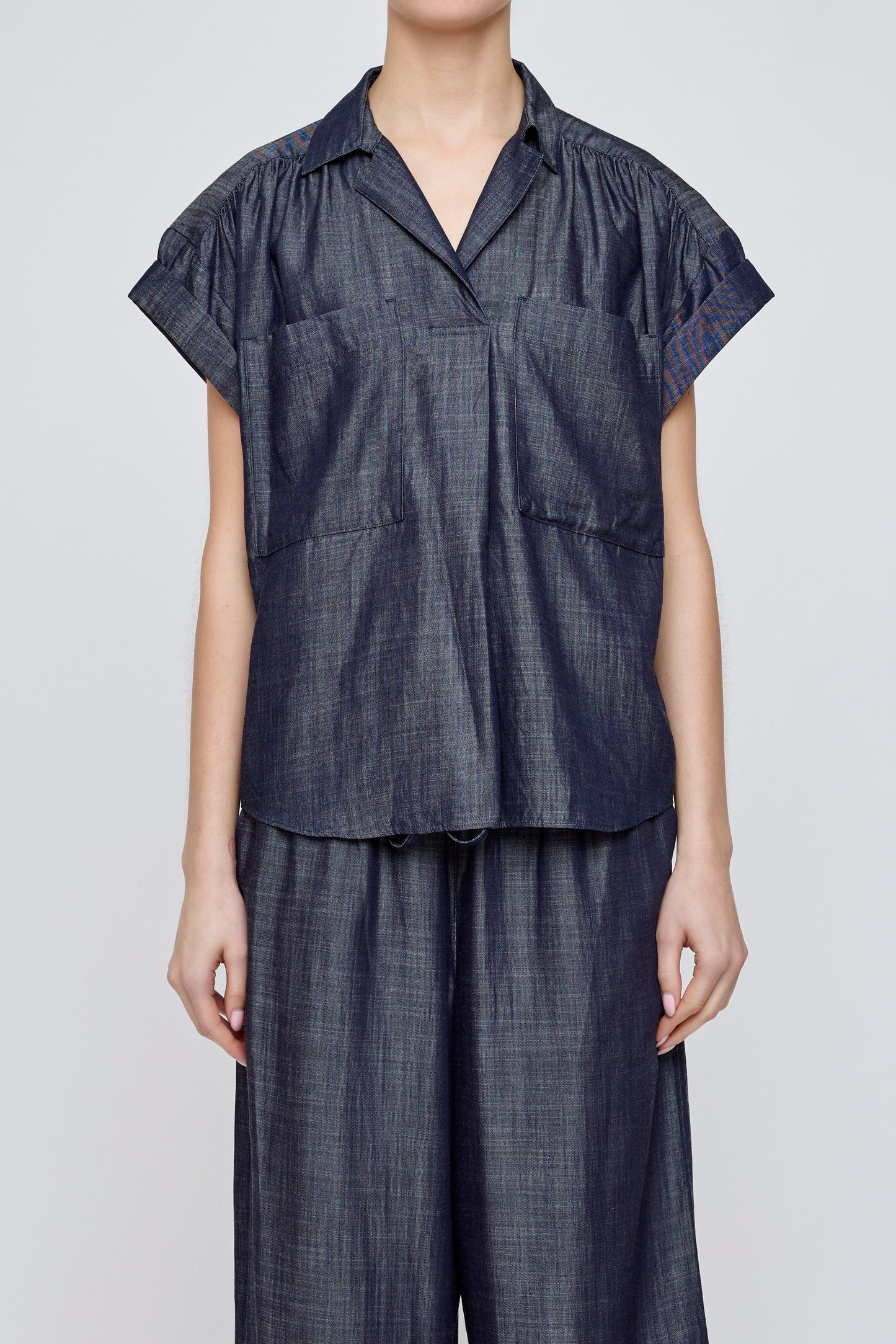 MV Basic Denim Shirt, denim top, designed with a subtle sheen, patch pockets at the chest, and soft ruching at the sleeves, women's clothing