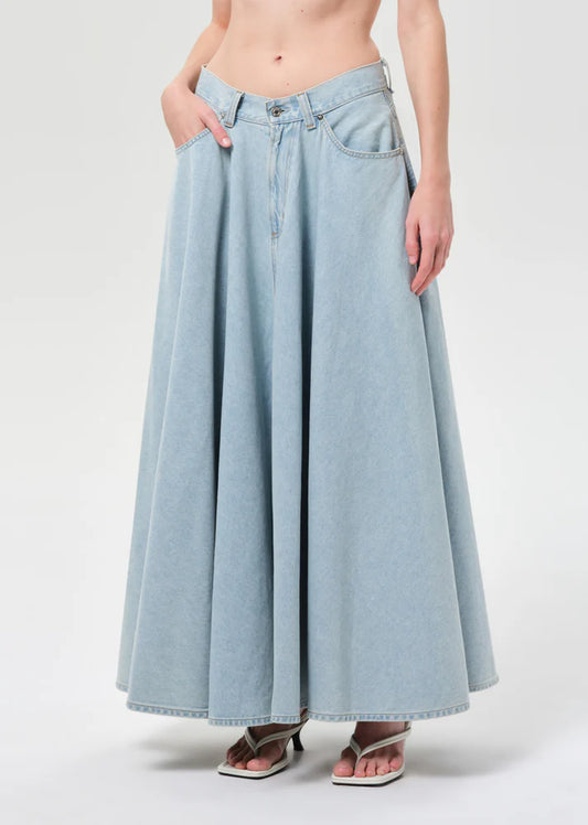 AGOLDE Otto Skirt is a full-length denim maxi designed with a flowing shape that creates soft volume and structure, skirt, women's clothing