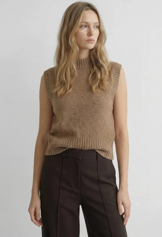Dèluc Santanna Knit Vest, sleeveless ribbed knit sweater vest, women's clothing