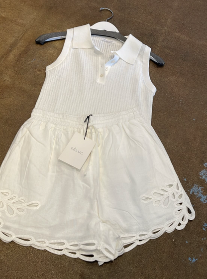 Déluc Comte Short is a Drawstring embroidered short.