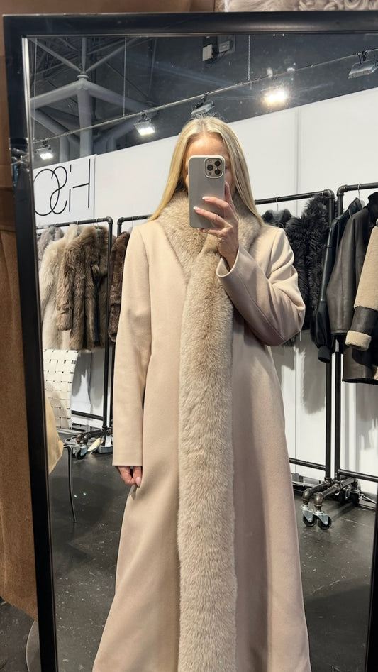 Hiso Wool Coat with Fox Collar, long coat, outerwear, women's clothing