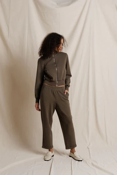 Perfect White Tee Sutton Travel Pant, straight-leg cuffed pant, relaxed pants, women's clothing