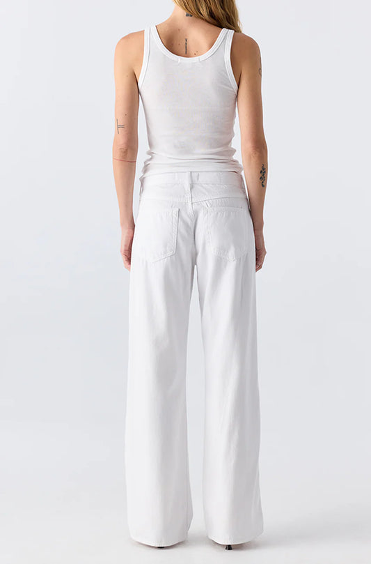 AMO Regina in White, white jeans, white denim, mid-rise denim, women's clothing