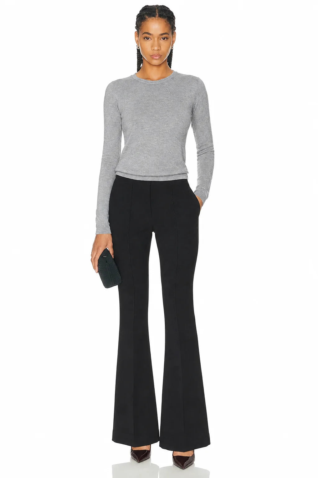 SANSFAFF Lightweight Cashmere Sweater with a round neckline, long sleeves, and a close fit through the body. Women's clothing