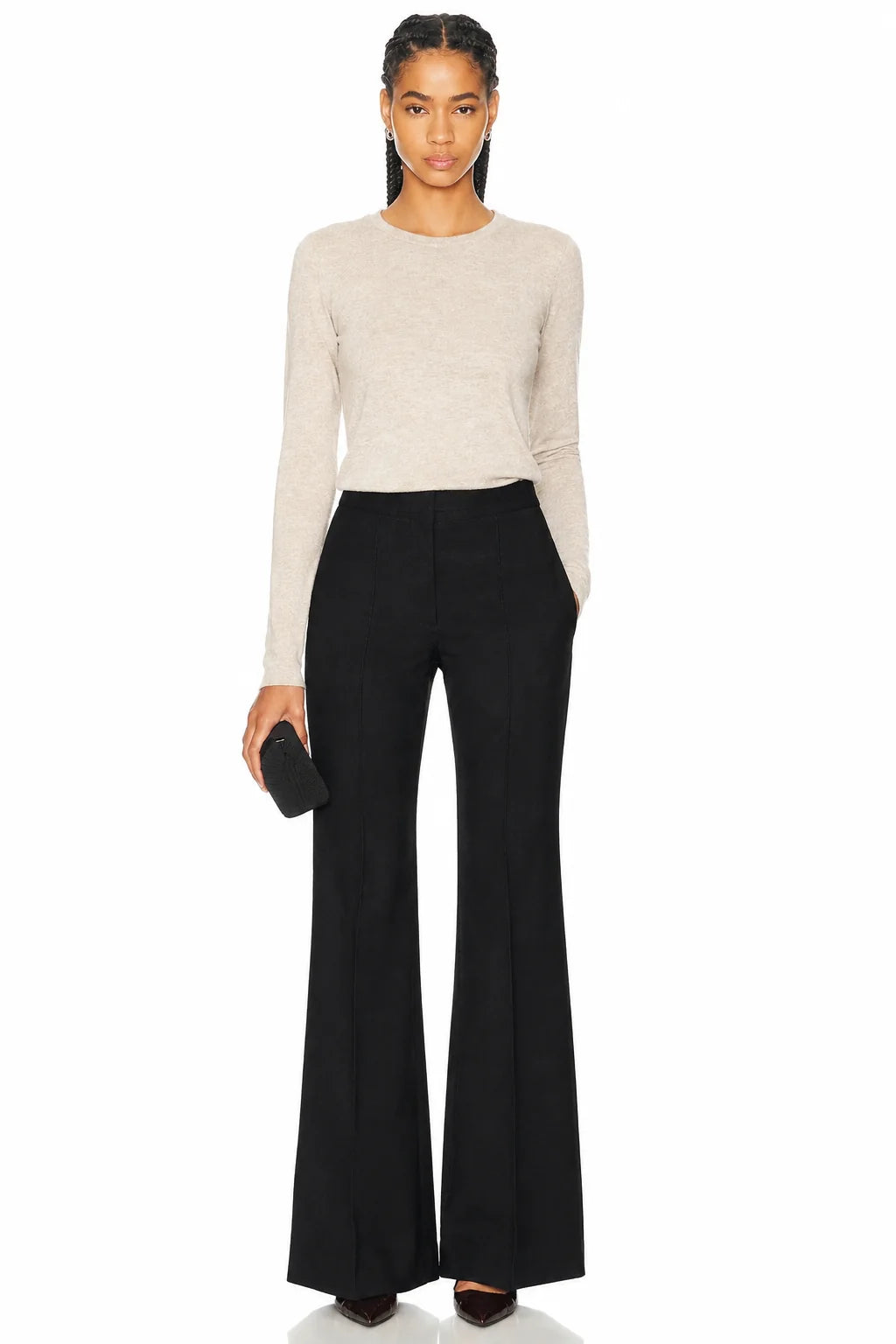 SANSFAFF Lightweight Cashmere Sweater with a round neckline, long sleeves, and a close fit through the body. Women's clothing