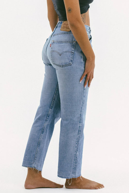 aligrace Relaxed Raw Hem Jean, Mid-rise, Relaxed Fit,&nbsp;501 Button fly and button closure, 5-pocket design, Rigid denim with raw trim, women's clothing